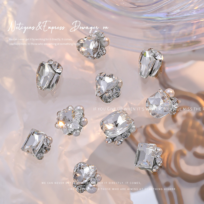 Celebridad en línea Maillard joyería de uñas de cristal pila diamante producto terminado flash torcido corazón grasa cuadrado hecho a mano perla joyería de uñas