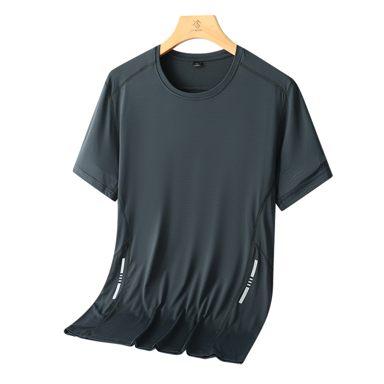 Camiseta de seda helada transfronteriza para hombre, estilo delgado de verano, talla grande, manga corta, ajuste holgado, para correr, deportes, camisa casual de aire acondicionado de manga corta.