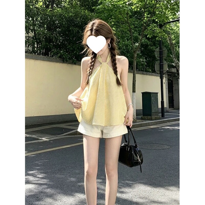 Beautiful Sleeveless Halter Neck Striped Camisole Women's Top for Summer, New Style for Hot Girls to Wear Outside Beautiful Sleeveless Halter Neck Striped Camisole Women's Top for Summer, New Style for Hot Girls to Wear Outside