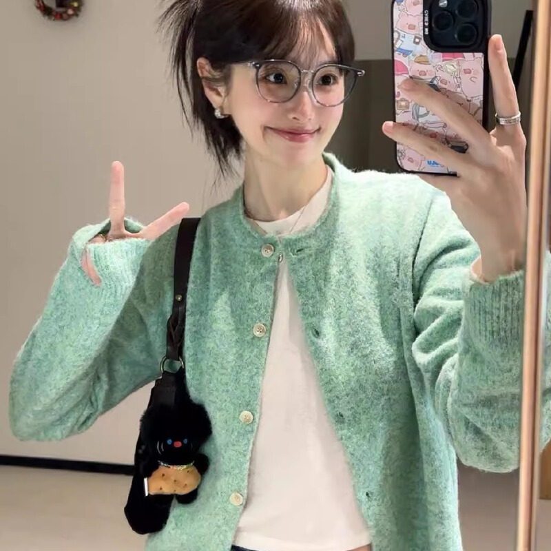 French Style Mint Green Curled Knitted Cardigan Sweater Jacket for Women Spring & Fall Soft Waxy Green Top for Early Spring Outer Wear French Style Mint Green Curled Knitted Cardigan Sweater Jacket for Women Spring & Fall Soft Waxy Green Top for Early Spring Outer Wear