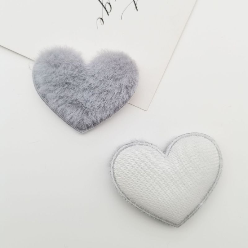 甘いソリッドカラーのラブハートジュエリーアクセサリー diy ハート型ぬいぐるみヘアピンアクセサリー帽子衣類アクセサリー卸売|undefined