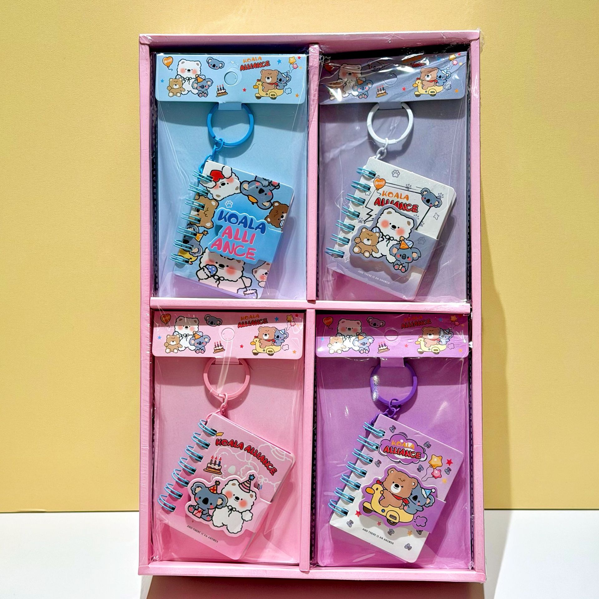 Caricatura oso koala colgante bobina libro de alta cara fiesta de cumpleaños llavero libro de papelería estudiantil