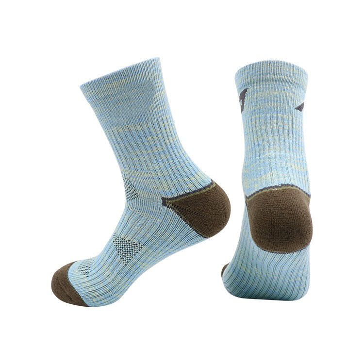 Medias de algodón peinadas personalizadas, logotipo de comercio exterior, nuevos calcetines deportivos de anillo para hombres, cómodos y amortiguadores, moda