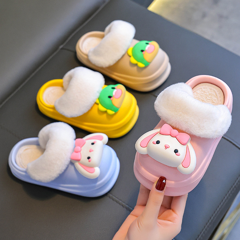 Otoño y invierno zapatillas de algodón para niños caliente y terciopelo impermeable para padres e hijos, bolsas caseras para bebés, zapatos de talón de algodón