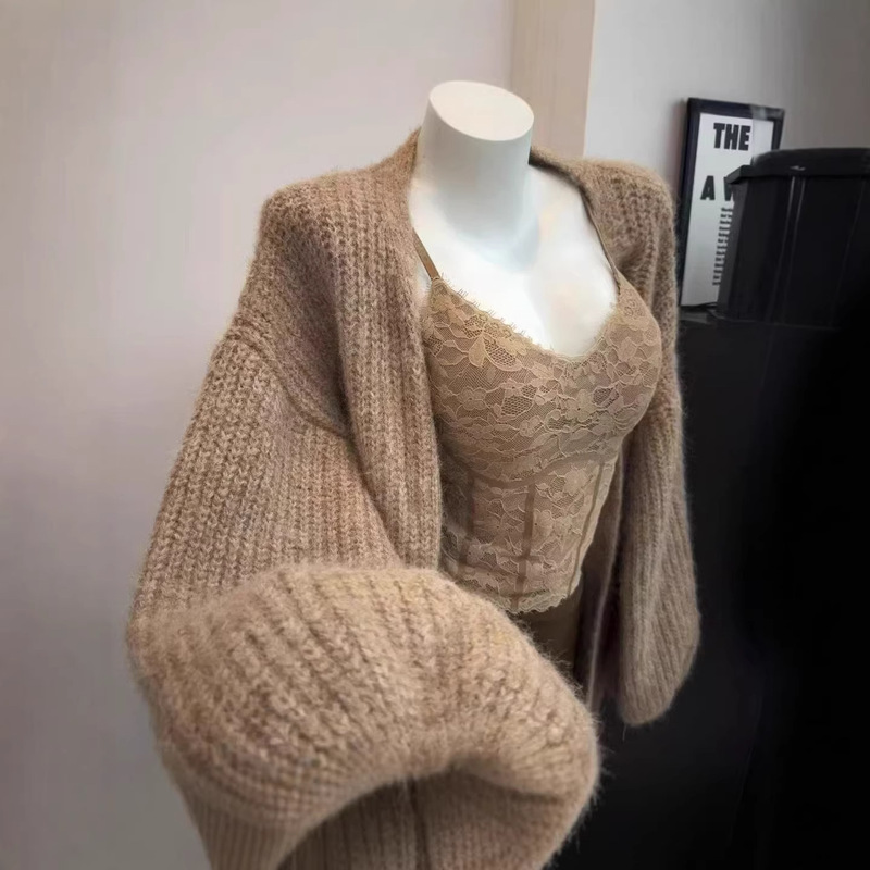 Plus-Size Knit Cardigan for Women, Pure Desire Style, Warm and Loose-Fitting, Slimming Effect, Autumn and Winter, Wholesale Plus-Size Knit Cardigan for Women, Pure Desire Style, Warm and Loose-Fitting, Slimming Effect, Autumn and Winter, Wholesale