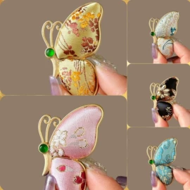 胸针;手串;手链