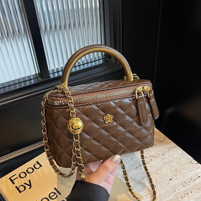 Xiaoxiang estilo de cadena de diamond bolso cuadrado 2024 nuevo bolso de caja de moda de mano popular bolso de mochila versátil