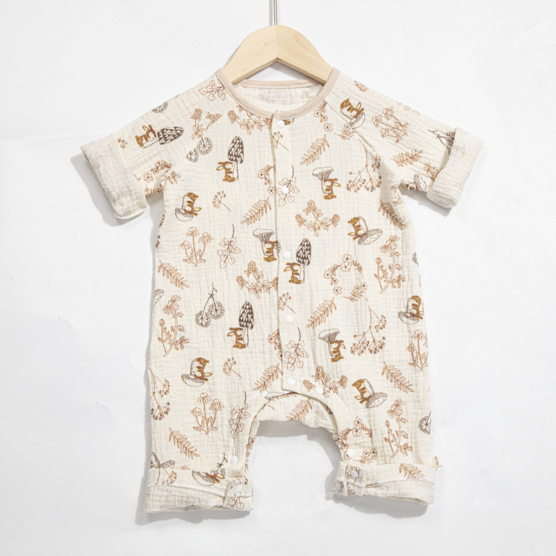 Recogiendo champiñones conejo amarillo