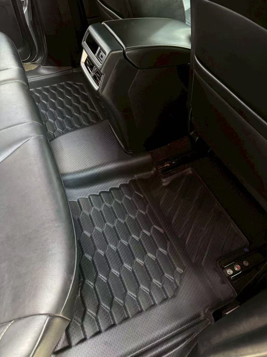 D-MAX Floor Mats 2020-2024 TPE Car Mats Anti-Slip Waterproof Black