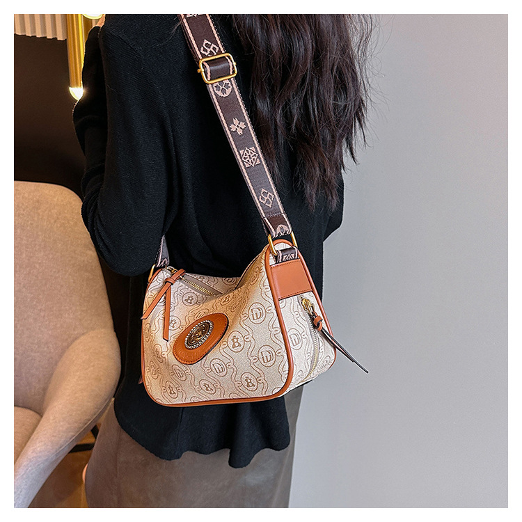 Women's Shoulder Bag With Antique Print And Wide Strap Small_voghion.com