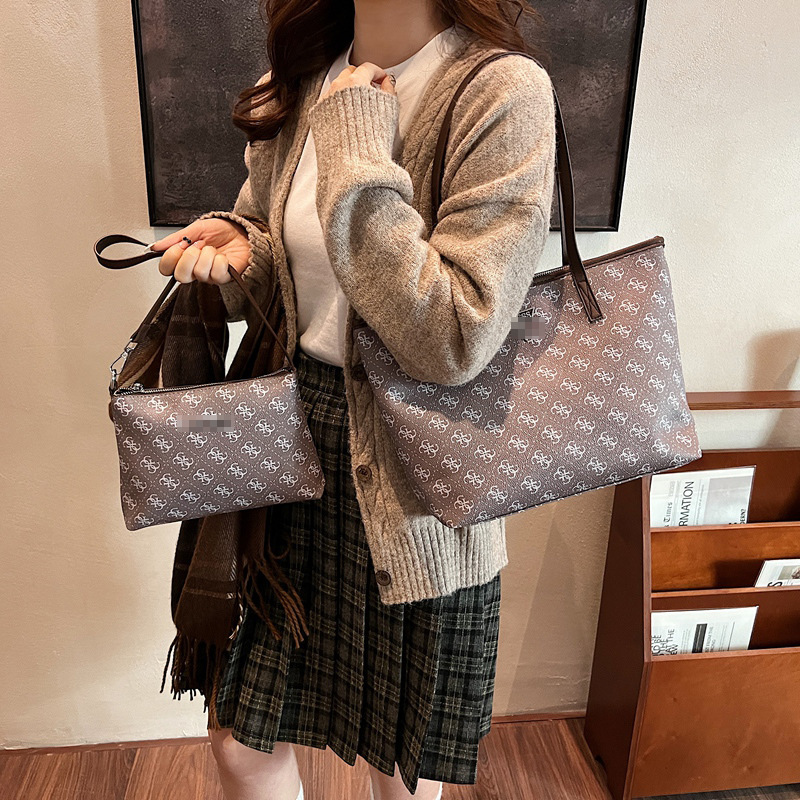 Bolso de dos piezas 2024 nuevo bolso de hombro de cercanías con estampado retro Tendencia bolso de alta capacidad Bolsos transfronterizos