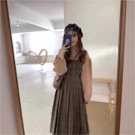 6310年新款赫本轻熟风甜美元气少女感穿搭套装甜美休闲职业两件套