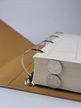 �����沼�σ�4�׊A���b�o��ɫ����Ƥ�ￗ��չʾ�Լ��|�ļ��A