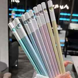 高颜值心形粉色筷子五色套装新款塑料筷子可洗碗机清洗家用餐具