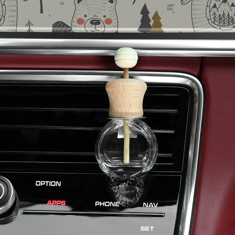 Aromaterapia de coche nuevo 2024 aire acondicionado de coche salida de aire botella de decoración perfume fragancia ligera de larga duración pequeña decoración de coche