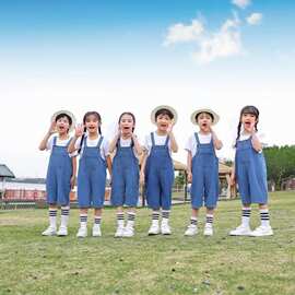 六一儿童表演服装牛仔背带裤演出服幼儿园毕业儿童拍照合唱演出服
