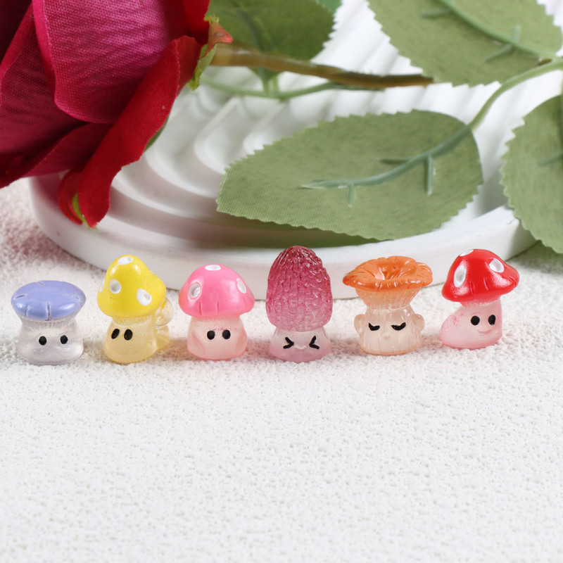 Resin Stereo Luminous Mushroom DIY Cream Glue Mobile Phone Case Keychain Creative Jewelry Accessories Micro Landscape Ornaments