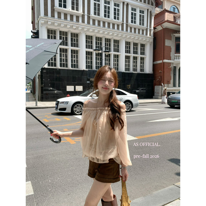 AS OFFICIAL - Beautiful and stable, with an online vibe, cape design, lace splicing, bud-shaped blouse 28680 AS OFFICIAL - Beautiful and stable, with an online vibe, cape design, lace splicing, bud-shaped blouse 28680