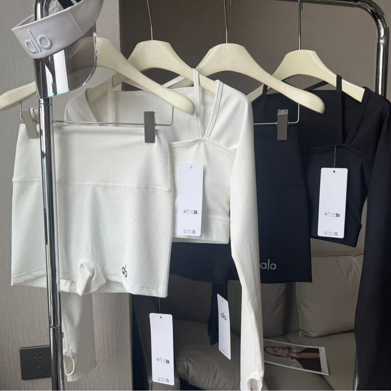 Alo Yoga 長袖ヨガ服トップス Tシャツ女性用胸パッド付きスポーツ速乾性フィットネス服春と秋のトレーニングアウターウェア|undefined
