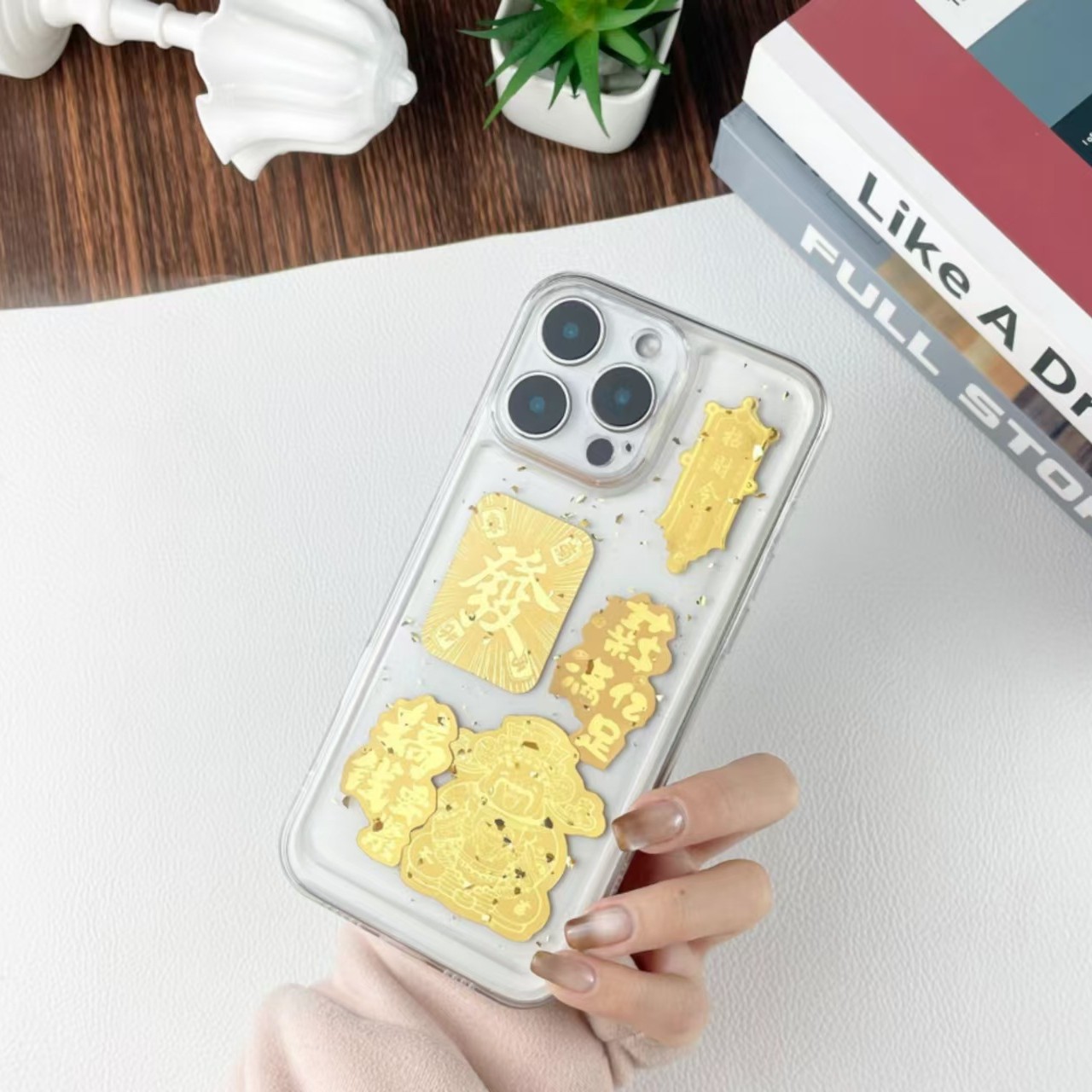 Aplicable para iPhone16promax Daily Jin Dou oro suave manzanas 17 lámina de oro goteo de goma caso de teléfono móvil Año Nuevo hacer fortuna15