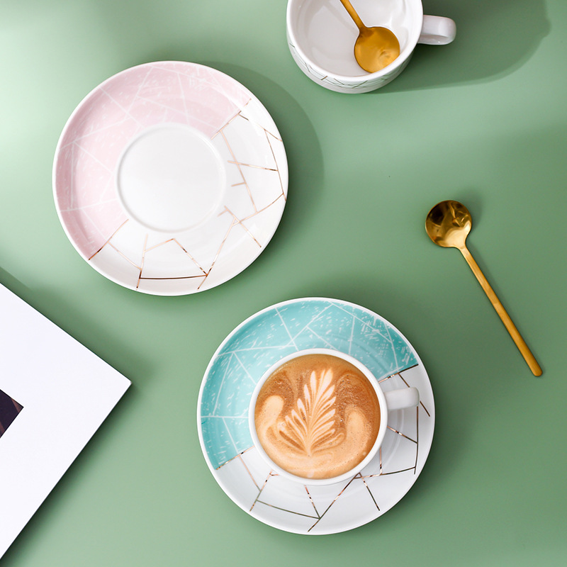 Creativo simple de moda cerámica taza de oficina regalo de taza de café casera taza de platos taza de desayuno taza de pareja