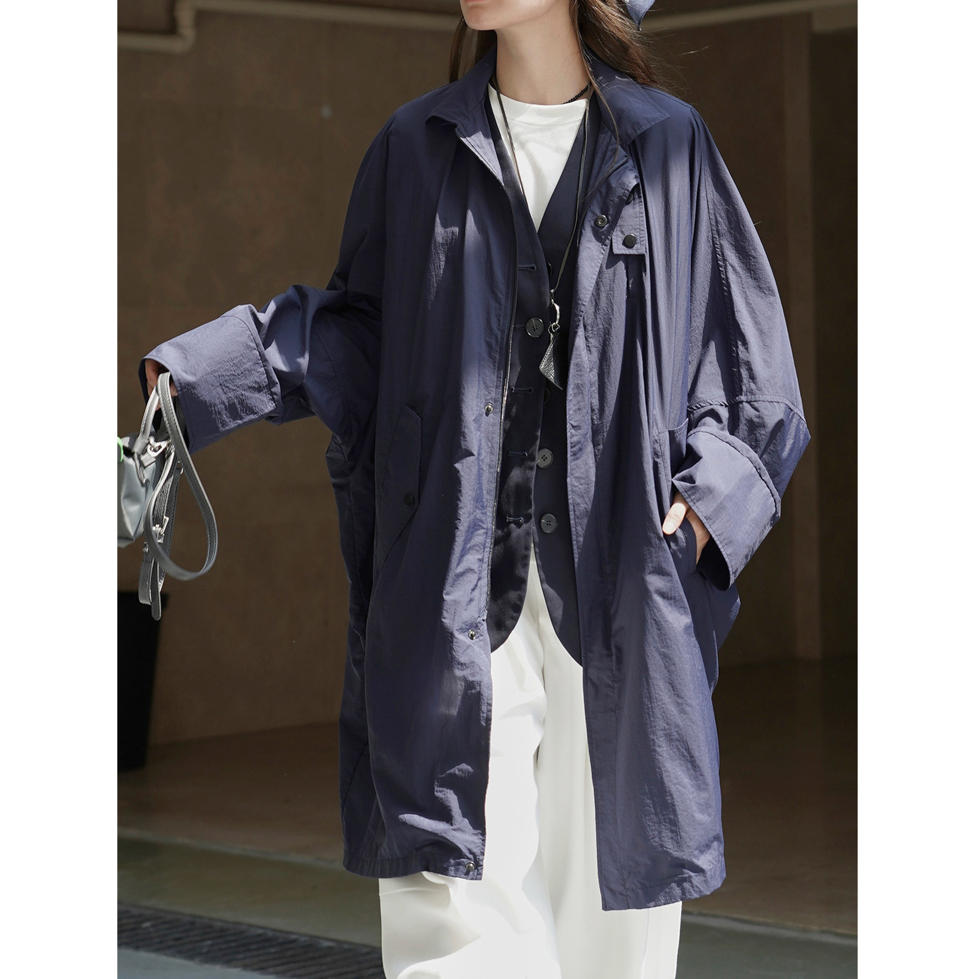 Early Autumn New Korean Style Workwear Functional Style Silhouette Windbreaker with Light Drape, Mid-Length Thin Jacket for Women