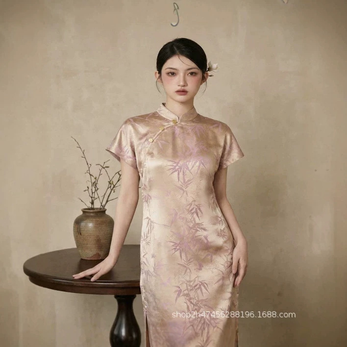Elegant purple cheongsam for women, new summer model, Chinese-style improved daily wear, silk printed dress, Qixi Festival gift Elegant purple cheongsam for women, new summer model, Chinese-style improved daily wear, silk printed dress, Qixi Festival gift