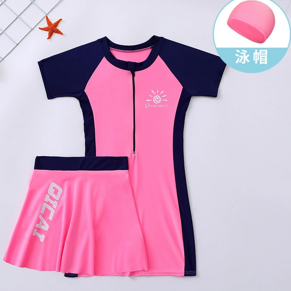 Pink set, swimming cap