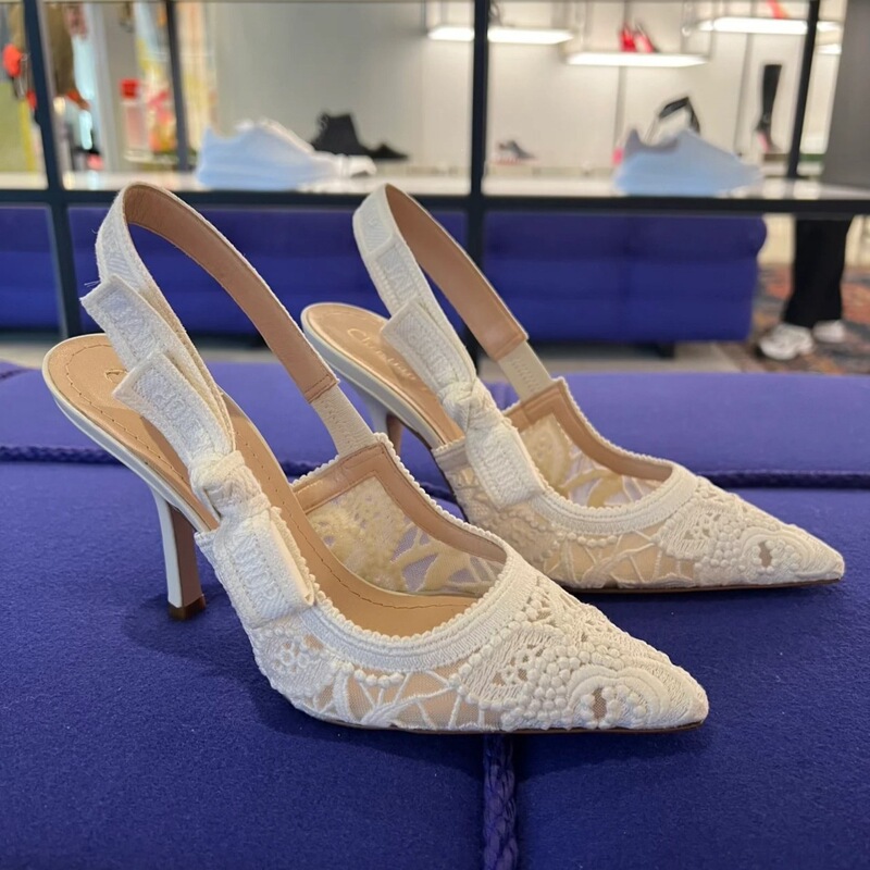 Genuine leather D-shaped lace fabric sandals for women, 2024, with a bow, ultra-high heels, white wedding shoes, and party flats Genuine leather D-shaped lace fabric sandals for women, 2024, with a bow, ultra-high heels, white wedding shoes, and party flats