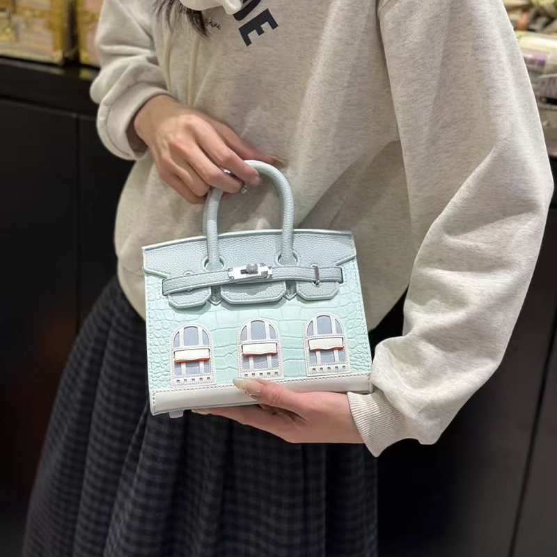 Small House Platinum Bag Exquisite Handbag 2025 New Color-Blocking Crossbody Niche Design Kelly Women's Bag Retro Small House Platinum Bag Exquisite Handbag 2025 New Color-Blocking Crossbody Niche Design Kelly Women's Bag Retro