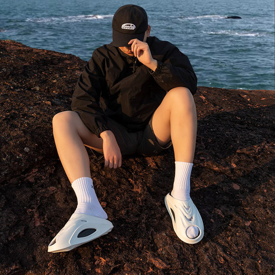 New Sports Slippers Outer Wear Motorcycle Slippers Men's Non-slip Thick Bottom Beach Basketball Outdoor Slippers Women's Summer