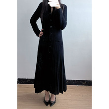 英杰2024S家秋季新款气质收腰针织镂空连衣裙吊带两件套240238