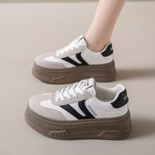 白色厚底鞋子增高小白鞋女2024春夏季新款小个子韩版休闲百搭板鞋