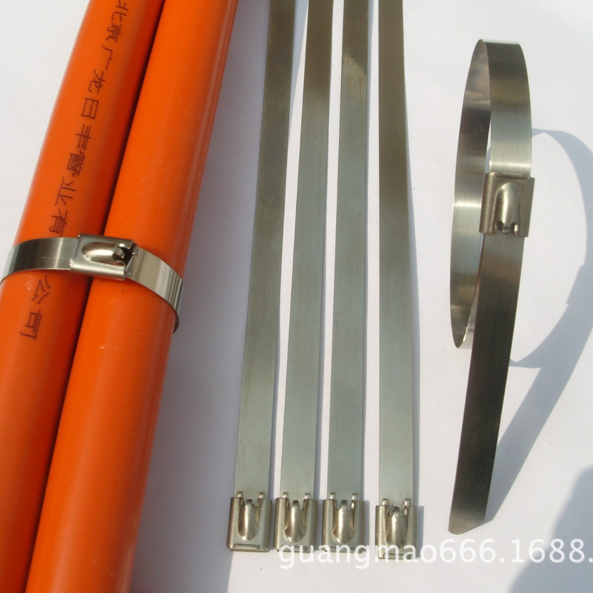 厂家批发/4.6*300不锈钢扎带/不锈钢工具欢迎新老客户洽谈