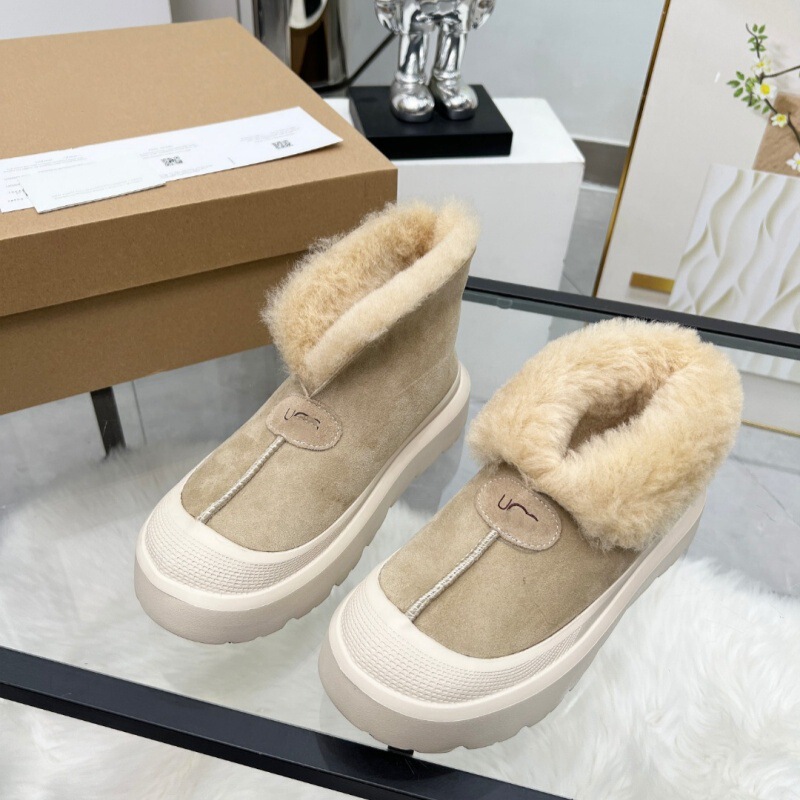 25 New Export Models Russia, the United States, Spain and Mexico Classic Retro Thick-Soled Sheepskin All-In-One Snow Boots