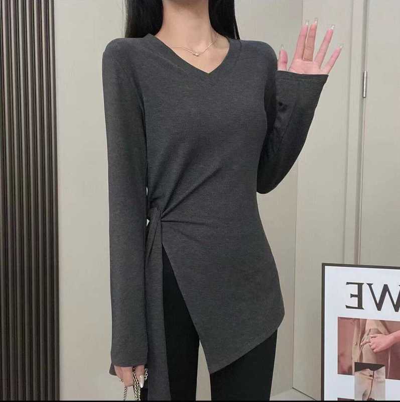 大码女装不规则开叉黑色v领长袖t恤女早秋微胖mm修身显瘦长款上衣|undefined
