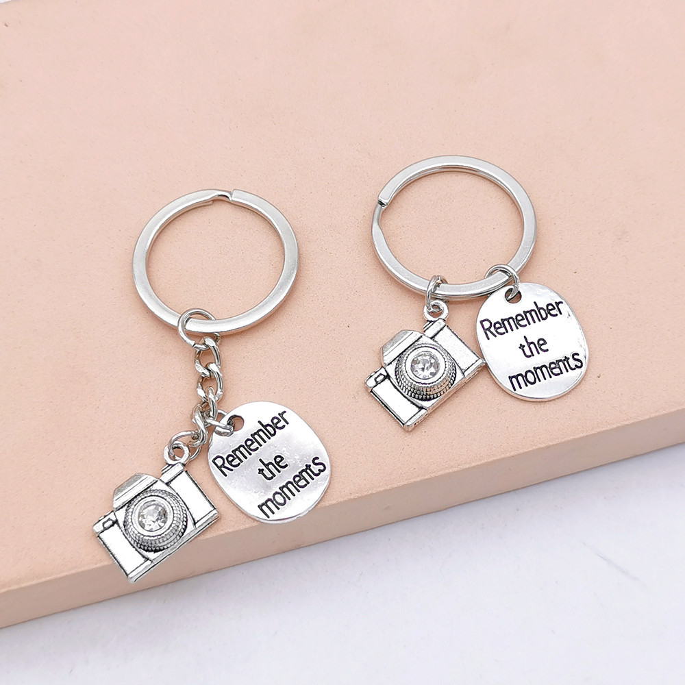 Solid Color Pattern Plating Design 1 Piece Simple Style Classic Style Solid Color Alloy Plating Keychain