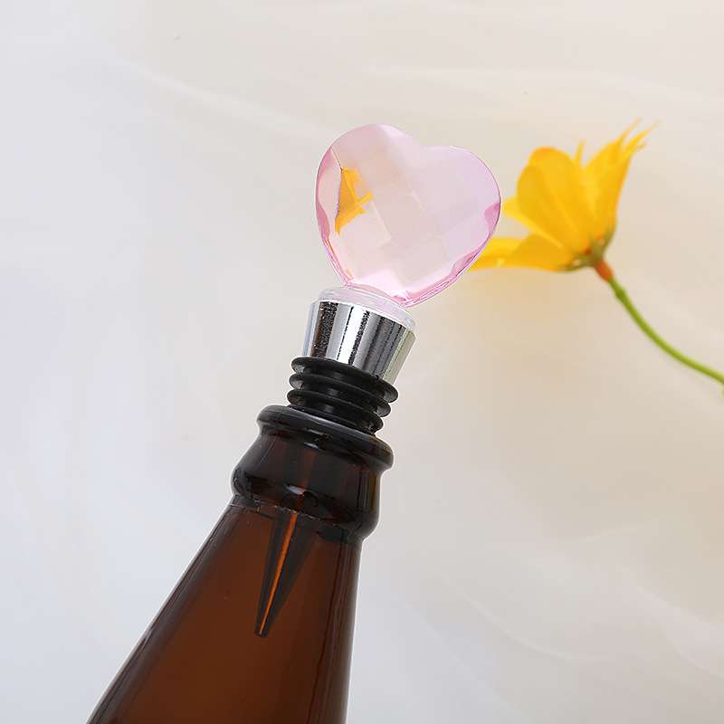 Entrega de una pieza tapón de vino de cristal rosa en forma de corazón regalo de fiesta de boda tapón de vino de cristal suministro directo transfronterizo
