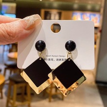 新中式2025热卖轻奢简约吊坠耳环百搭高级感耳钉清冷感时尚饰品女