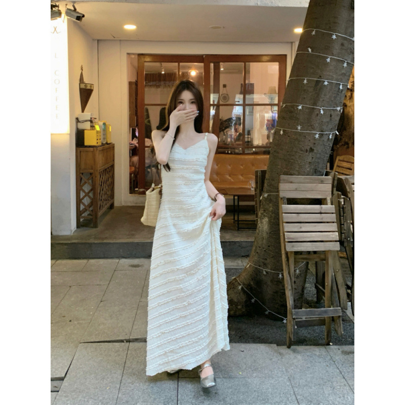 Summer 2025 Korean-style Gentle French-style V-neck Lace dress Women's Simple All-match Long Dress with Sling A- line Dress Summer 2025 Korean-style Gentle French-style V-neck Lace dress Women's Simple All-match Long Dress with Sling A- line Dress