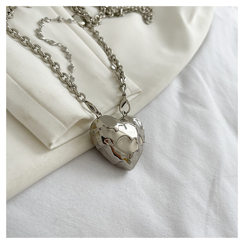 Heart Shape Pattern Women's Mini Metal Heart Shape Streetwear Heart-shaped Magnetic Buckle Shoulder Bag Crossbody Bag