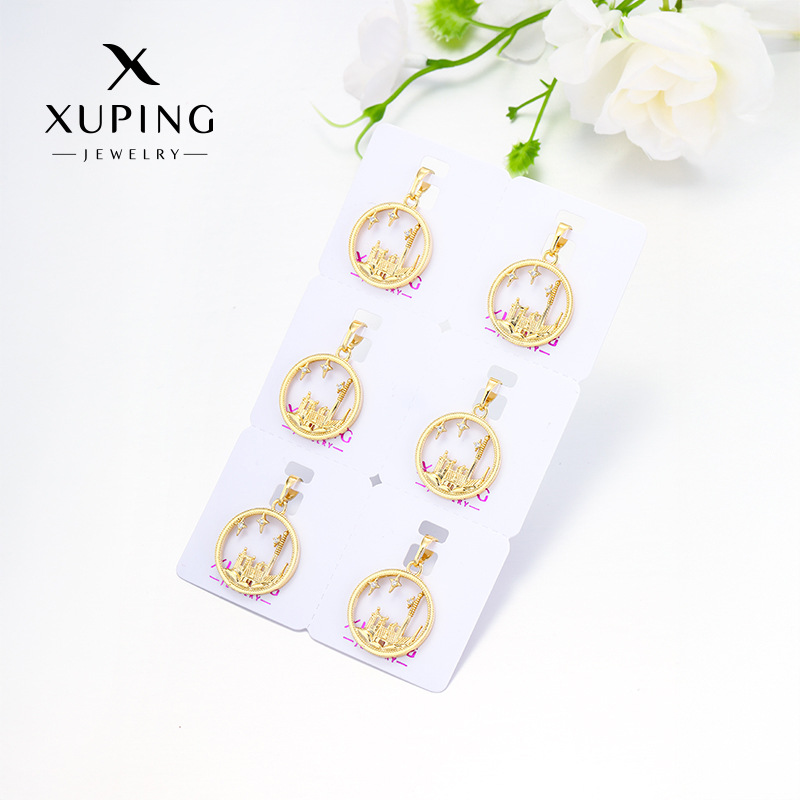 Xuping personalidad viento artificial gemas huecas colgante de castillo de diseño simple aleación de cobre chapado collar de color 14k