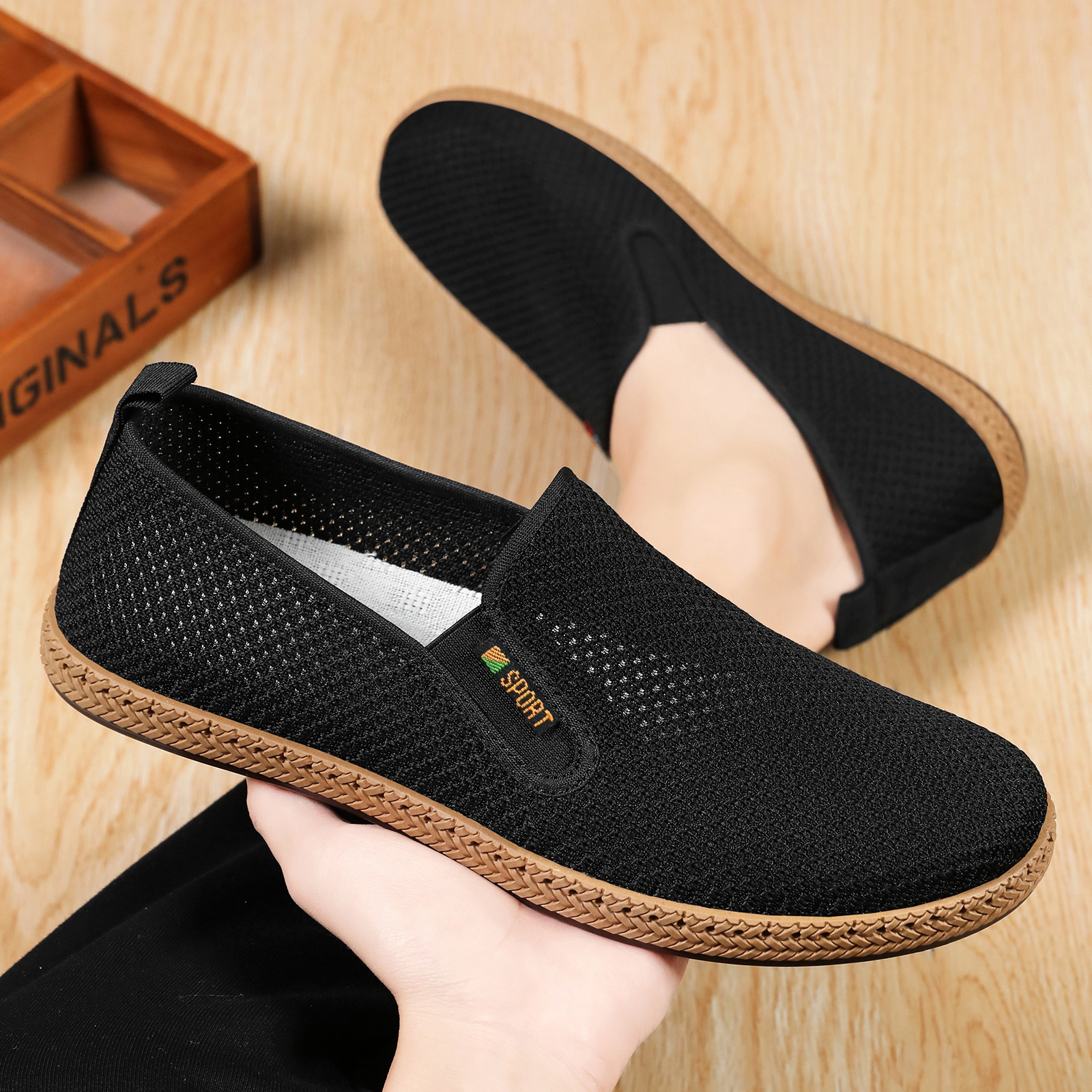 Zapatos de hombre transfronterizos viejos zapatos de tela de Beijing de 18 zapatos de tejido transpirables poco profundos zapatos ligeros cómodos zapatos de papá con suela suave zapatos simples