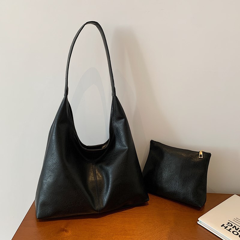 Blanda de gran capacidad de moda temperamento viaje bolsa de hombro para niños 2024 invierno nuevo bolso de brazo universal bolso especial