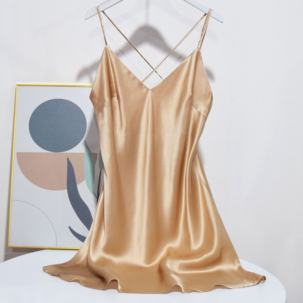 Champagne color