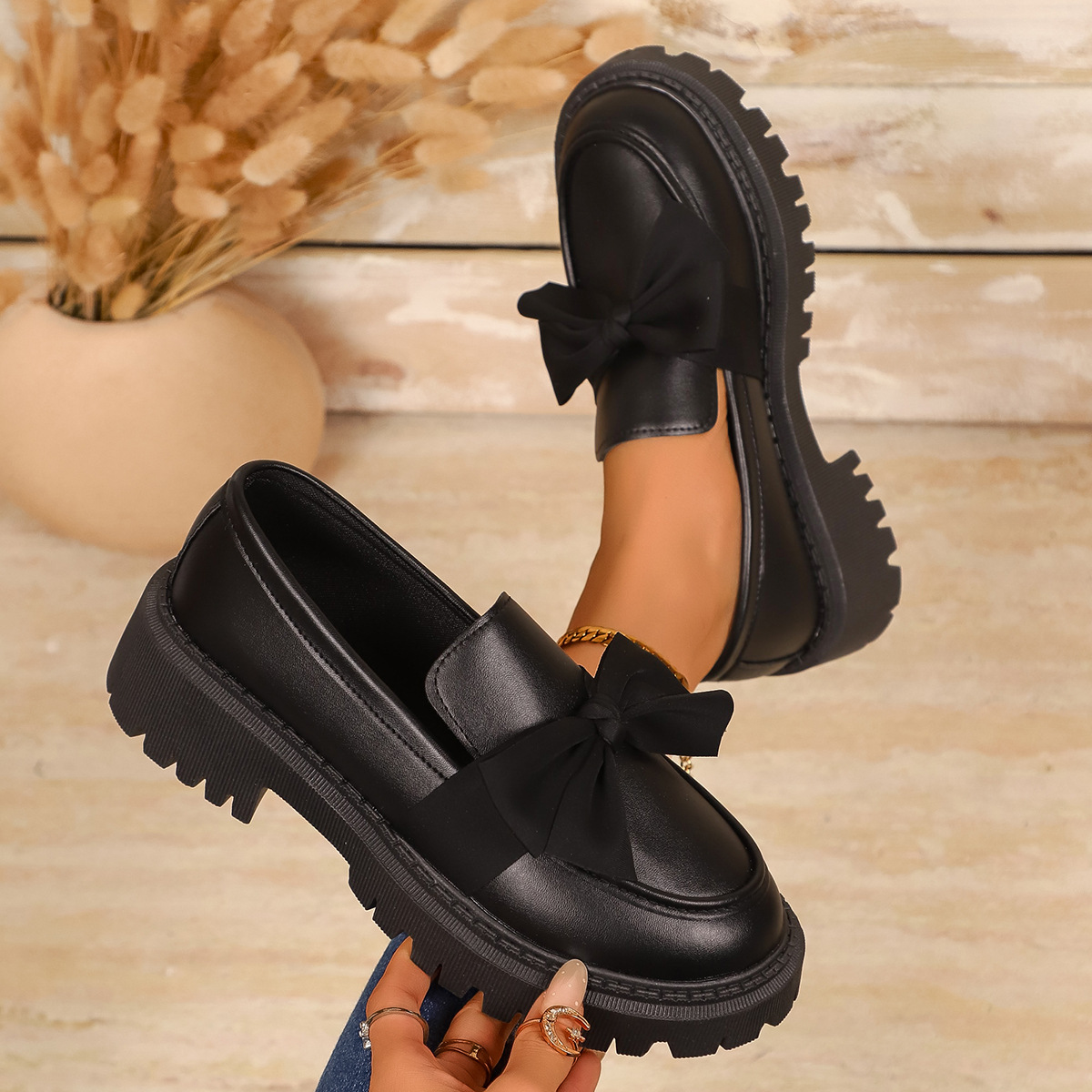 Britische Damen-Slipper aus Leder mit Schleife, Übergröße, Blockabsatz, gekreuzter Riemen, niedrigem Schaft, Herbst-Neuheit_voghion.com
