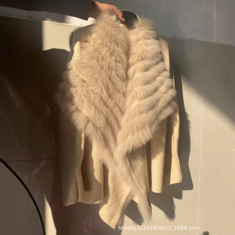 Autumn and Winter New Haining Fur Coat with Fox Fur Collar, Knitted Cardigan Sweater for Women, Thick Designer Style Autumn and Winter New Haining Fur Coat with Fox Fur Collar, Knitted Cardigan Sweater for Women, Thick Designer Style