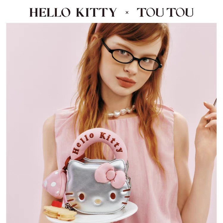 李兰迪同款TOUTOUHelloKitty三丽鸥哈喽kt凯蒂猫斜挎包生日礼物女|undefined