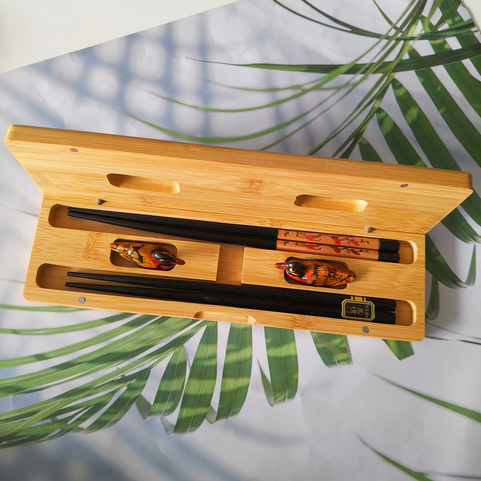 中式创意礼物特色刻字筷子收纳盒中秋礼赠餐具商务年会礼品刻LOGO