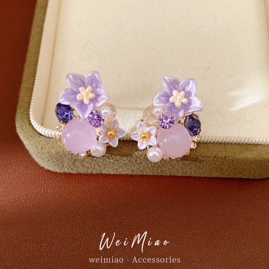 Agujas de plata, pernos de aretes de flores de resina de piedra de silicio, aretes de moda frescos y dulces, aretes de lujo ligero y de alta calidad.